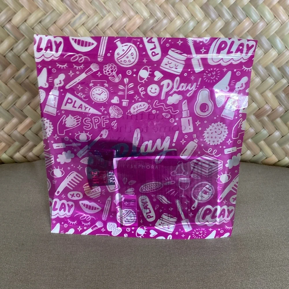 NWT PLAY! BY SEPHORA SUBSCRIPTION BOX - Picture 2 of 3